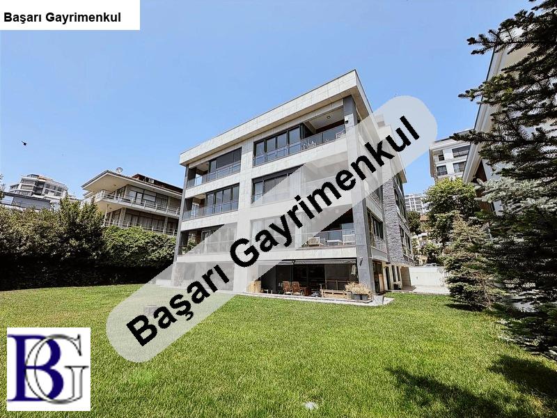 suadi̇ye yali parseli̇nde denize cepheli  4 yillik balkonlu 180m2 net 3 + 54 m2 salonlu