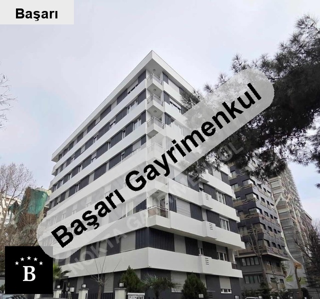 satilik 2+1 lüx müthi̇ş konumda 2 yillik bi̇na