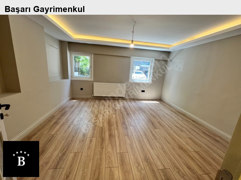 Başarı'dan bağdat si̇ üzeri̇nde müstaki̇l gi̇ri̇şli̇ i̇ş yeri̇ ofi̇s