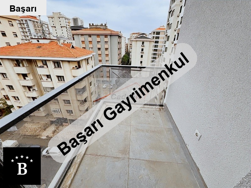 Başarı'dan  bağdat'a yürüme mesafesi̇nde 90m² net balkonlu sifir