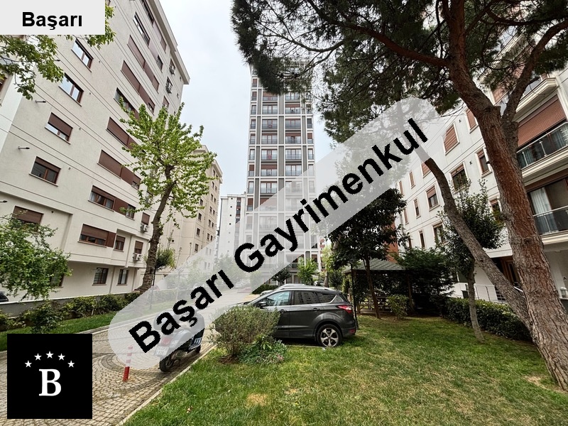 Başarı'dan erenköy'de 2017 yapimi 130m2net ebeynli̇ önü açik 3+1