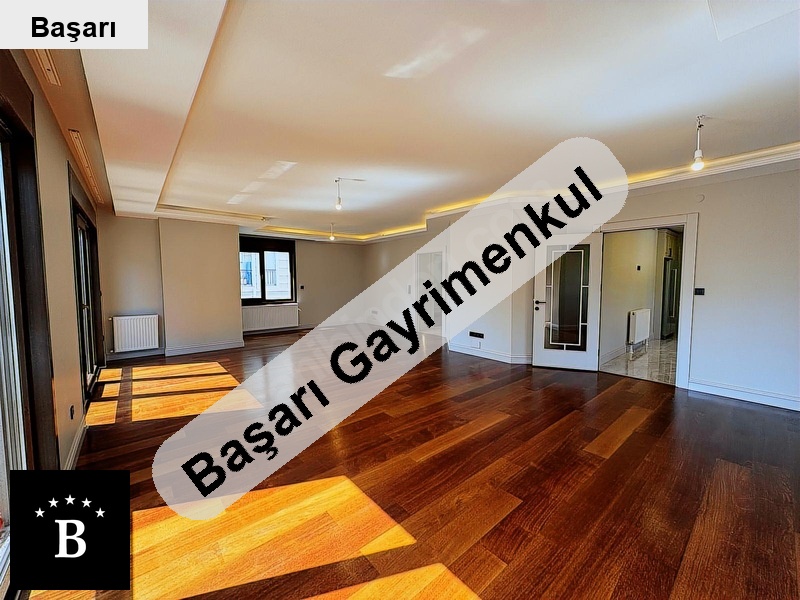 Başarı'dan göztepe oyuncak müzesine komşu katta tek 4+1 3 banyolu daire