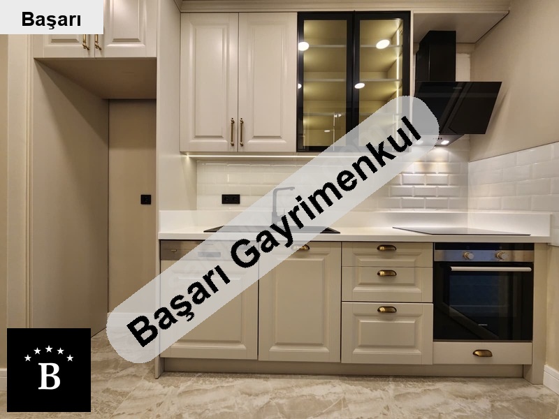 Başarı'dan erenköy'de 7/24 günlikli 2018 yapımı yenilenmiş 135m² 3+1