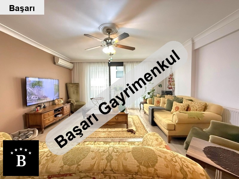 Başarı'dan suadi̇ye'de bağdat cad yakini balkonlu 120m2 3+1