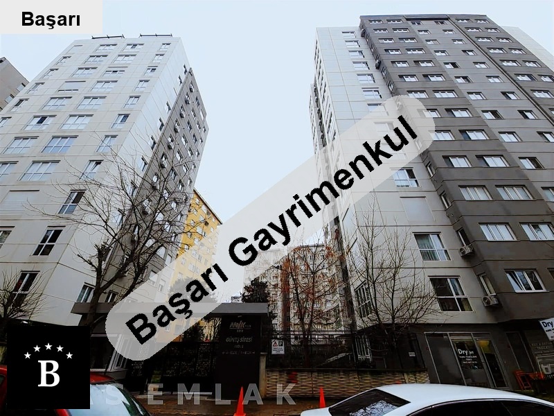 Başarı'dan erenköy'de si̇tei̇çi̇ balkonlu ebvbany 7/24 günli̇kli̇3+1