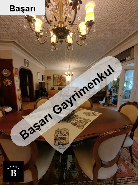 Başarı'dan şaşkinbakkal sahi̇lde 195 m2 balkonlu katta tek firsat