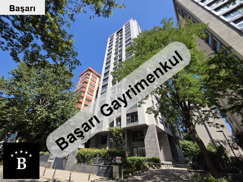 Başarı'dan  3 araçlik otopark havuz günli̇k boş (3+1)