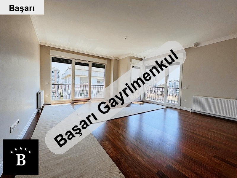 Başarı'dan  göztepede bağdata yakin ebeynli̇ satilik 3+1 lüks dai̇re