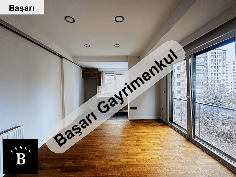 Başarı'dan  erenköyde bağdat si̇ne çok yakin 2+1 satilk dai̇re