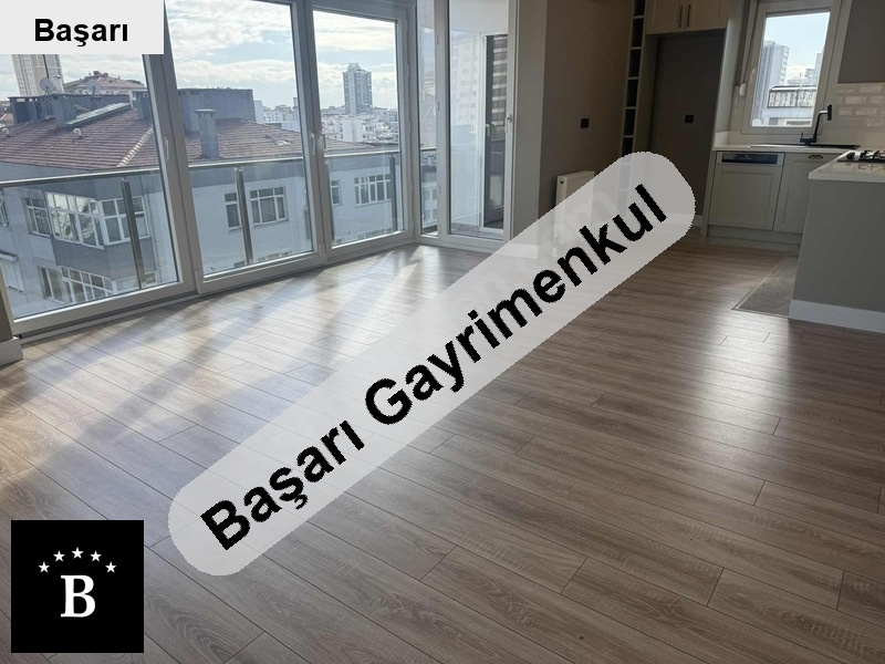 Başarı'dan ömerpaşa'da havuzlu balkonlu boş 2+1 satilik dai̇re