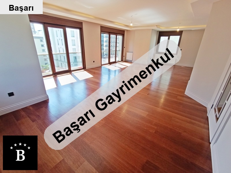 Başarı'dan göztepe oyuncak müzesine komşu genç binada katta tek 4+1 daire