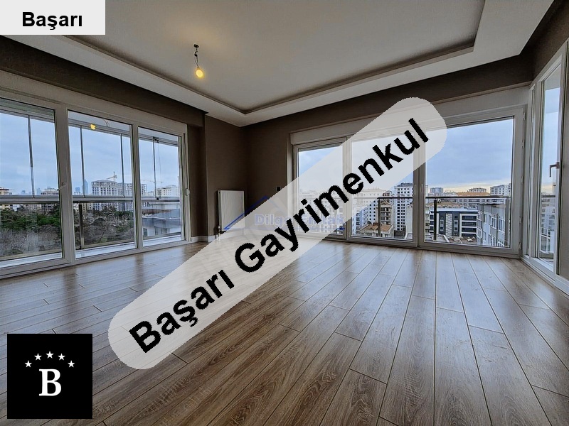 Başarı'dan göztepe oyuncak müzesi yakını havuzlu site 2+1 75 m²net