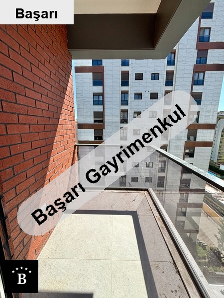 Başarı'dan ömerpaşa'da bağdat'a yakin 125m2 3+1 sifir balkonlu