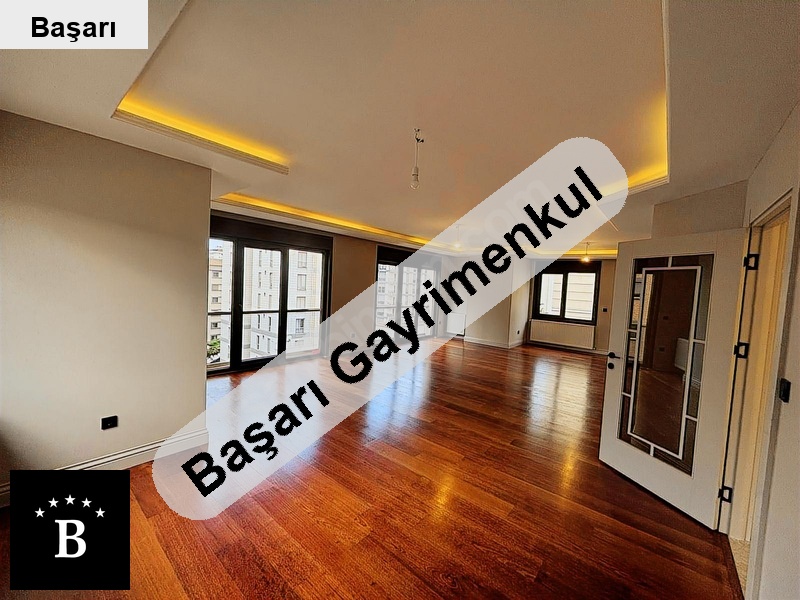 oyuncak müzesi̇ne komşu katta tek 175m²net 4+1