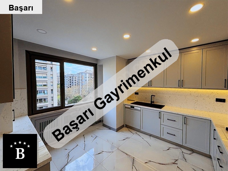 Başarı'dan 'da bağdat cad yakını komple yenilenmiş 175m² 4+1