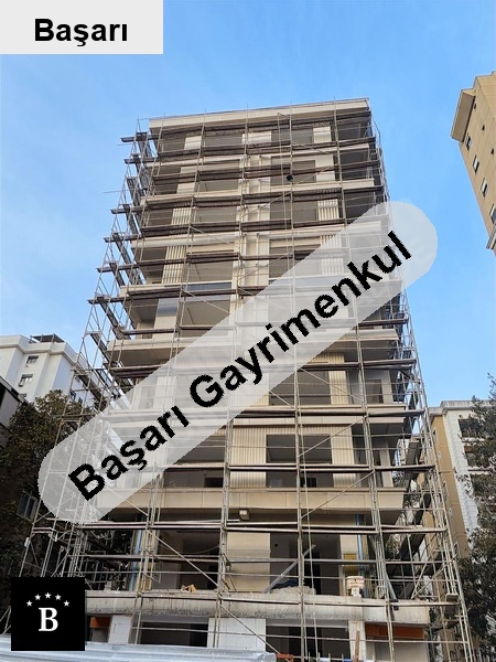 Başarı'dan suadi̇ye bağdat cad1paralel ebeyn banyo balkonlu 75m2 net 2+1