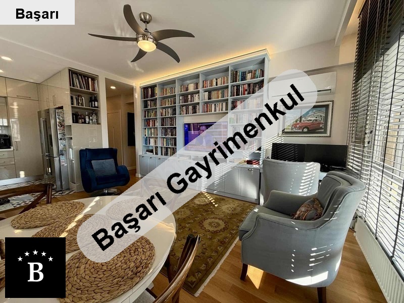 Başarı'dan suadiye de bağdat caddesine yürüme mesafesinde satılık 2+1