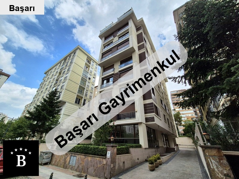Başarı'dan göztepe bağdat si̇ne yakin konumda 4+1 200 m2
