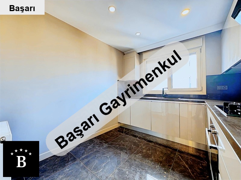 Başarı'dan firsat suadi̇yede havuzlu günli̇kli̇ boş 135 m2 3+1