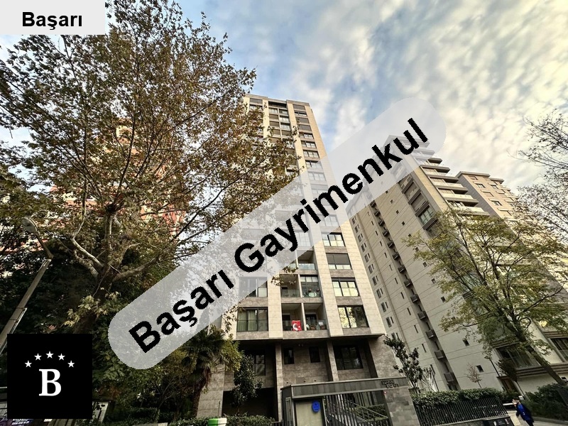 Başarı'dan ethem efendi cd üzerinde havuzlu günlikli nidapark'da lüks 3+1