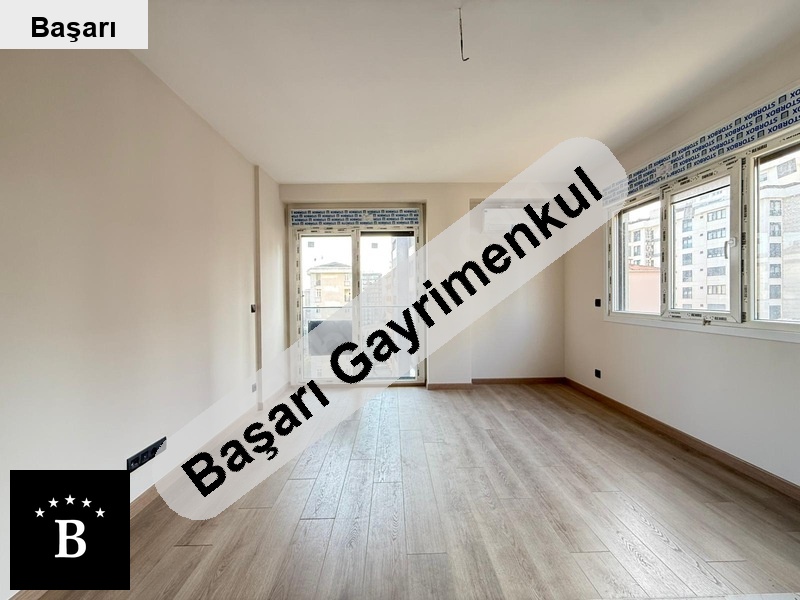 Başarı'dan bağdat  zara'ya yakın 2025 yapımı butik binada 90m2 2+1