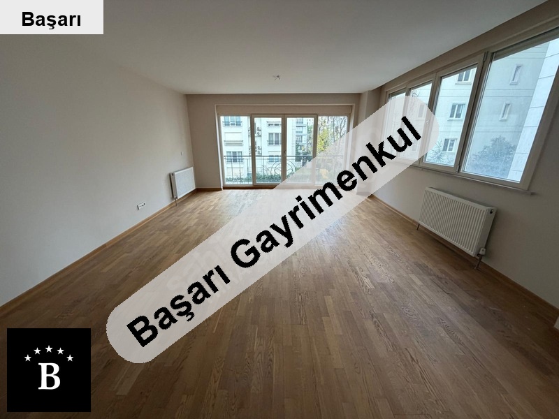 Başarı'dan erenköyde 7 yillik bi̇nada 140 m2 3+1 ebeynli̇ ara kat