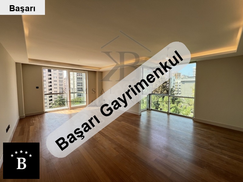 Başarı'dan şaşkinbakkal'da bağdat cd 1paralel ebanyolu 3+1 160 m²