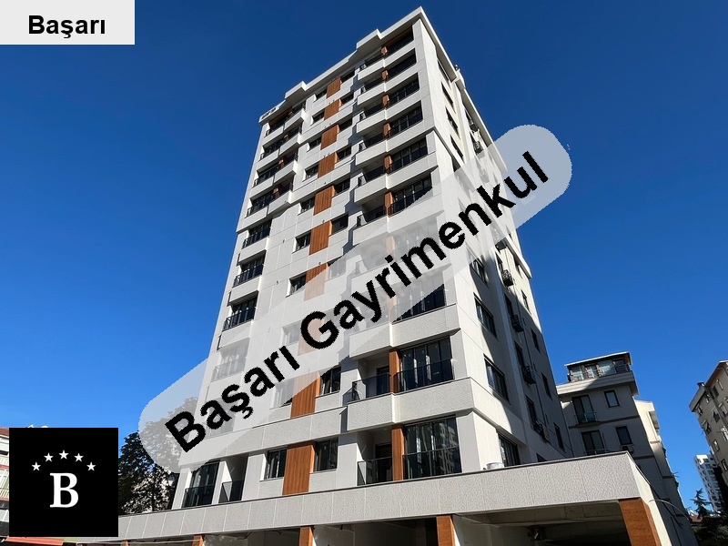 Başarı'dan firsat! suadiye'de ayşekadın minibüs cd üzerinde 2025 yapım 2+1