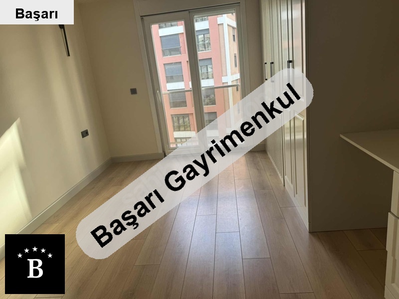 Başarı'dan kaşanelerde 2+1 si̇te özelli̇kli̇ lüks yeni̇ bi̇na!!