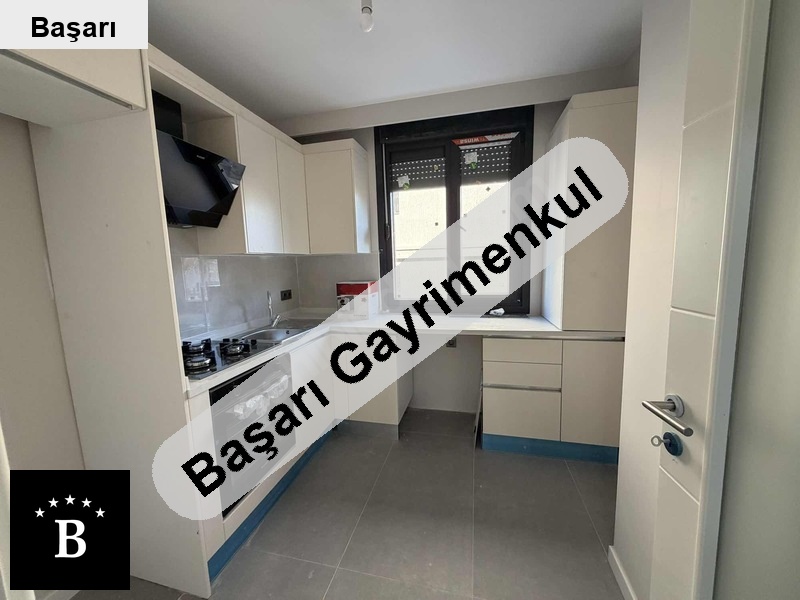 Başarı'dan suadiye sıfır mükemmel konumda 2+1 90m2 balkonlu